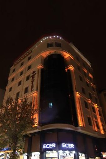 هتل ساردور سه ستاره در شهر وان